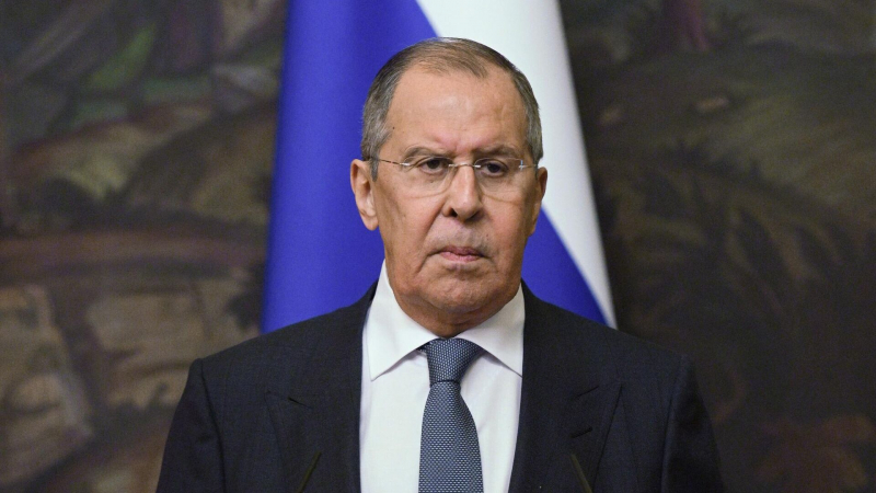 Лавров заявил о бессмысленности попыток воевать с ядерной державой