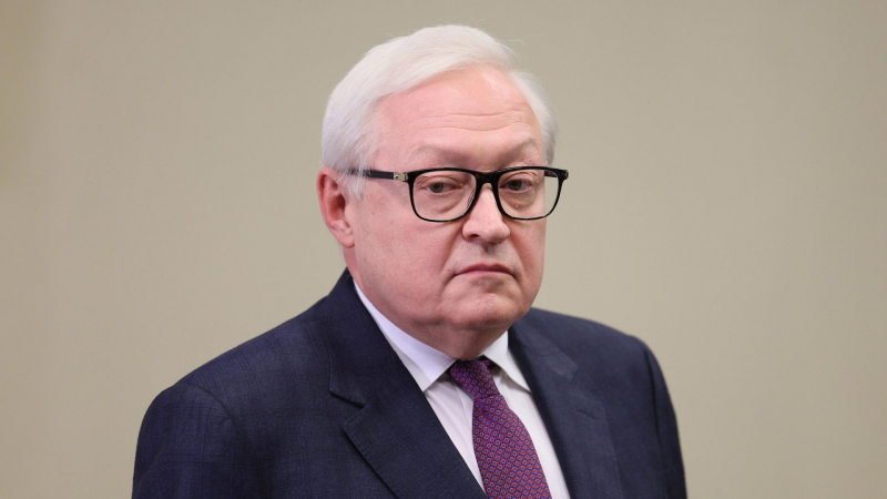 Рябков призвал возвести "крепостную стену" в противостоянии с США