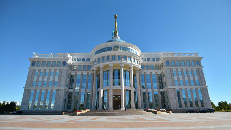 Токаев назначил нового главкома Нацгвардии и зампреда КНБ 